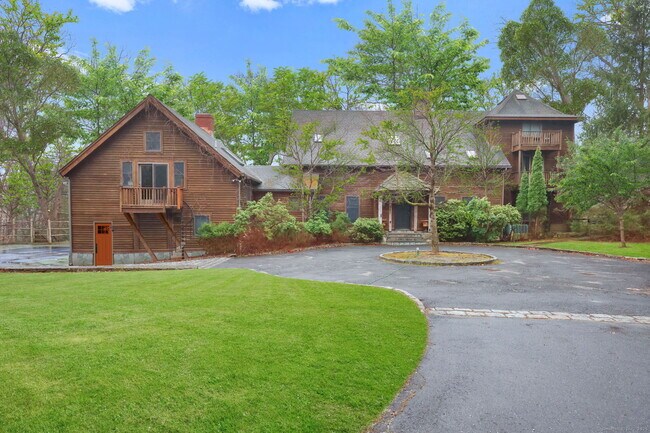 142-170 Seventy Acre Rd in Redding, CT - Building Photo - Building Photo