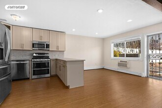 336 Howe Ave in Bronx, NY - Foto de edificio - Building Photo