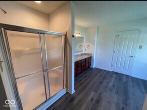 12550 E 131st St in Fishers, IN - Foto de edificio - Building Photo