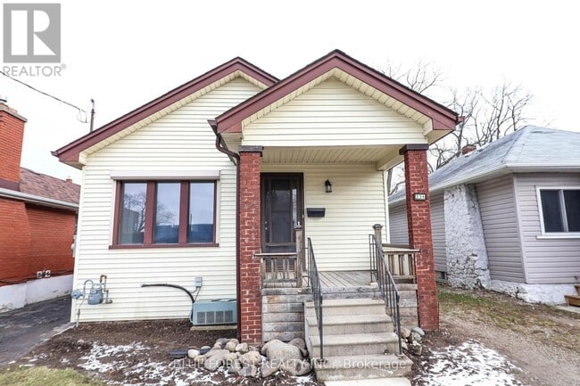 property at 334 Wharncliffe Rd S