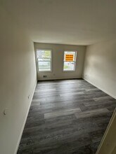2 Carriage Ln in Englishtown, NJ - Building Photo - Building Photo