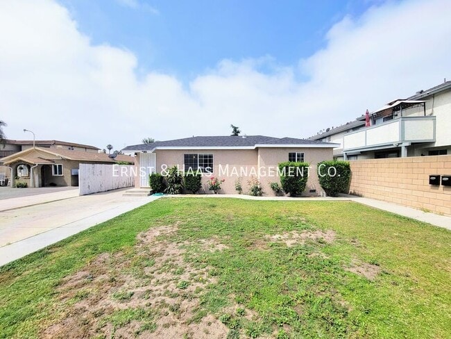 8142 California St in Buena Park, CA - Building Photo - Building Photo