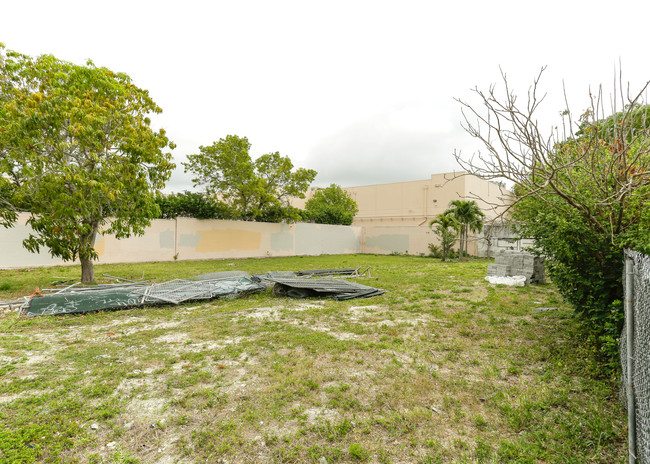 1013 SW 31st Ave in Miami, FL - Building Photo - Building Photo