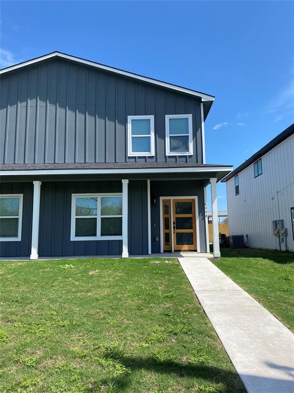 604 Kimbro St in Taylor, TX - Building Photo - Building Photo