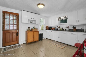 485 Sycamore Ave in Shrewsbury, NJ - Building Photo - Building Photo