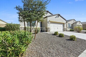 8216 W Pueblo Ave in Phoenix, AZ - Building Photo - Building Photo