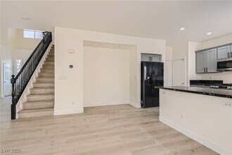 10372 Turning Leaf Ave in Las Vegas, NV - Building Photo - Building Photo
