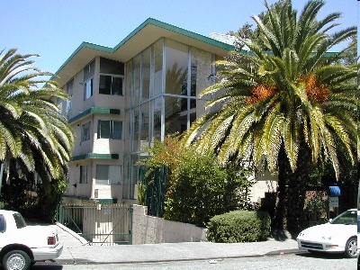 Woodland Apartments in East Palo Alto, CA - Building Photo - Building Photo