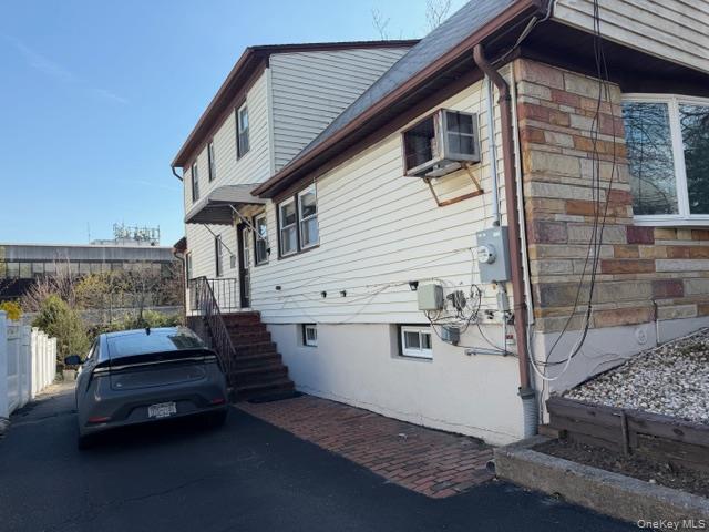 268 Schenck Ave in Great Neck, NY - Building Photo