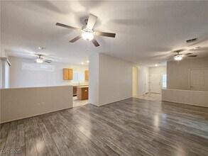 533 Carmel Mesa Dr in Henderson, NV - Building Photo - Building Photo