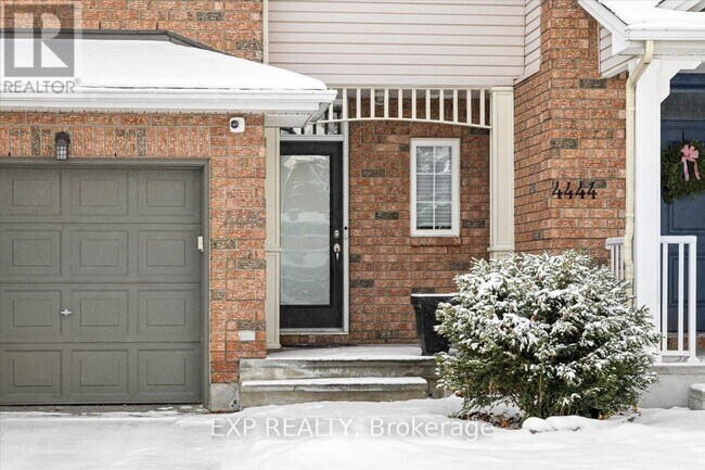 4446 Wildmint Sq in Ottawa, ON - Building Photo - Building Photo