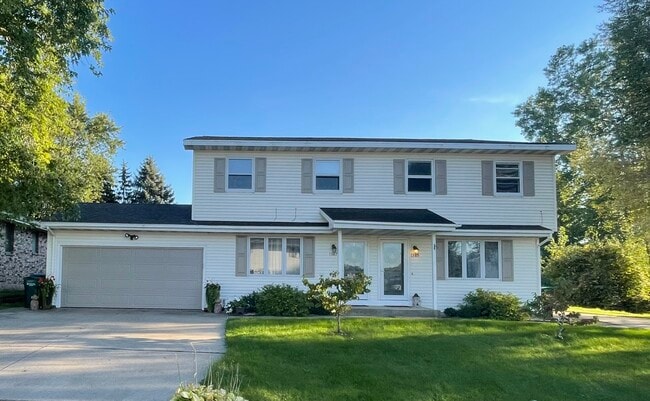 property at 1387 W Hiawatha Dr