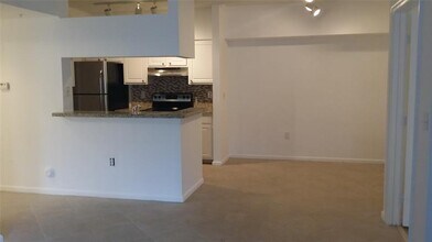 11655 W Atlantic Blvd in Coral Springs, FL - Building Photo - Building Photo