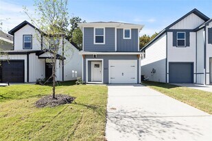 7016 Vining Dr in Princeton, TX - Building Photo