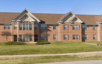 6702 Georgetown Rd in Indianapolis, IN - Foto de edificio - Building Photo