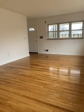 5073 Grosse Pointe Ln in Cincinnati, OH - Building Photo - Building Photo