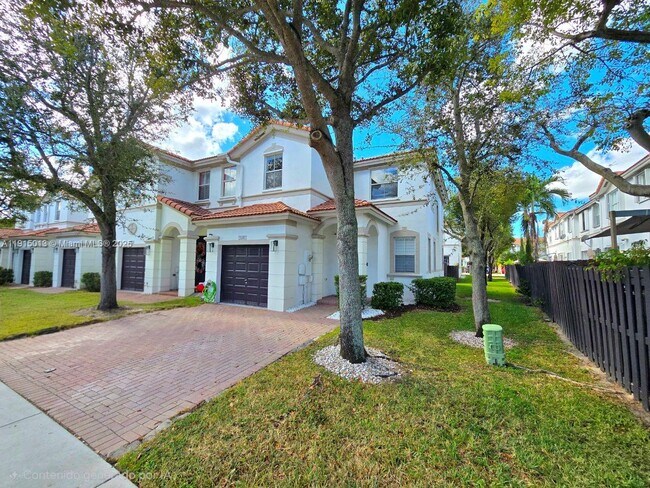 7848 NW 108th Ct in Doral, FL - Building Photo - Building Photo