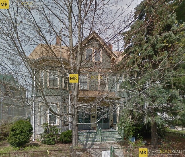 property at 3 Griggs Pl
