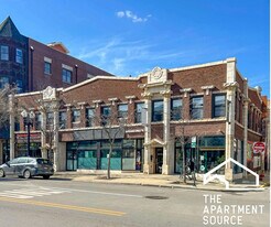 1134 W Wilson Ave, Unit 207 in Chicago, IL - Building Photo