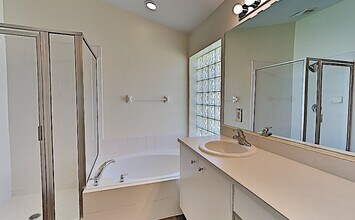 1711 Goosecross Ct in Port Orange, FL - Building Photo - Building Photo