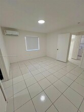 15741 NW 40th Ct in Opa Locka, FL - Building Photo - Building Photo