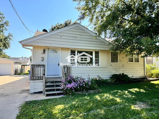 1328 Carrie Ave in Des Moines, IA - Building Photo - Building Photo