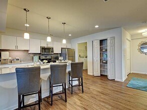 4215 Pond Willow Rd in Naperville, IL - Building Photo - Building Photo