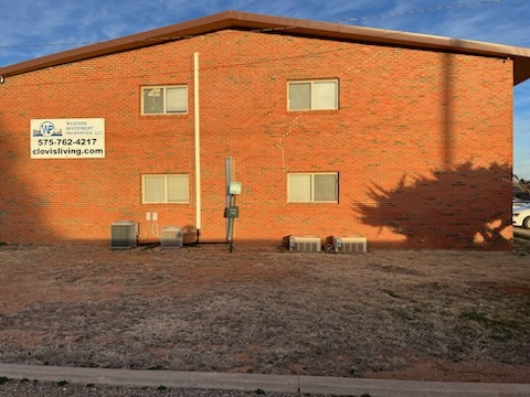 1021 N Mlk Blvd in Clovis, NM - Building Photo