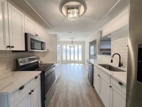 5300 Firewood Dr in Arlington, TX - Building Photo - Building Photo