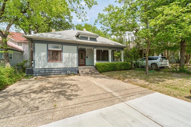 304 W 35th St in Austin, TX - Building Photo - Building Photo