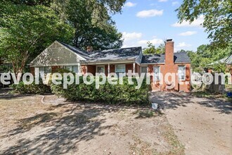 1139 Russwood Rd in Memphis, TN - Building Photo - Building Photo