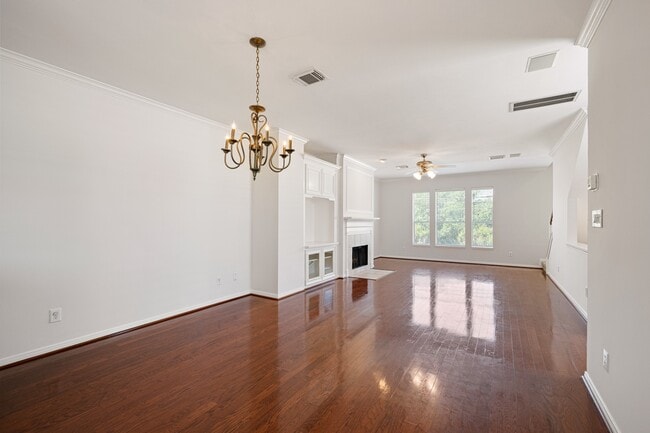 property at 1727 Hadley St
