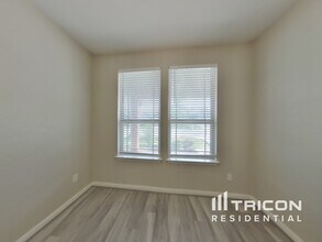 11668 Bakersfield Pass in San Antonio, TX - Building Photo - Building Photo