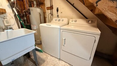 68 Washington Ave N, Unit Room 1 in White Plains, NY - Building Photo - Building Photo