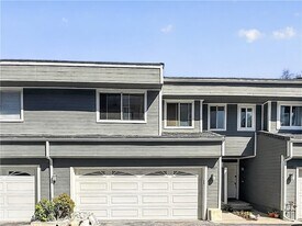 24889 Nueva Vista Dr in Laguna Niguel, CA - Building Photo