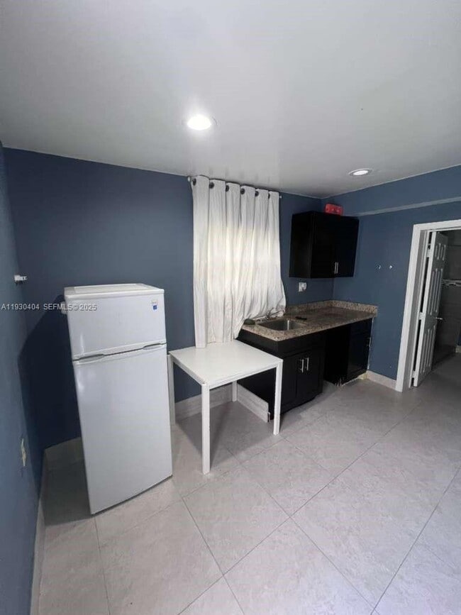 property at 3101 SW 14th St