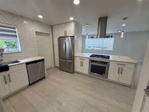 1901 Montague St in Lake Worth Beach, FL - Building Photo - Building Photo