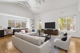 201 Chichester Pl in San Antonio, TX - Building Photo - Building Photo