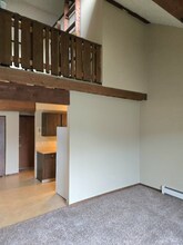 9110 N Lima Rd in Youngstown, OH - Building Photo - Building Photo