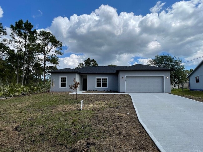 property at 324 Dailey St SE