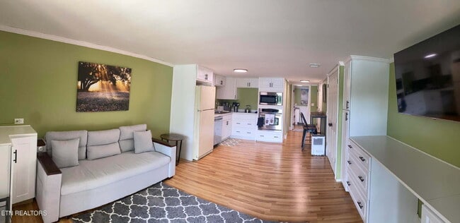 6 Lakeshore Ct in Crossville, TN - Building Photo - Building Photo