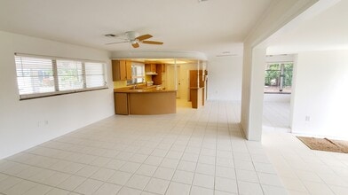 428 Park Ln Dr in Venice, FL - Building Photo - Building Photo