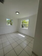 6871 SW 18th Ct in Pompano Beach, FL - Building Photo - Building Photo