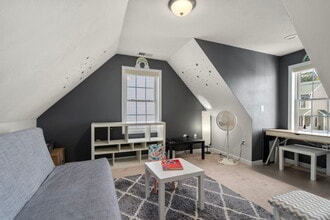 4 Cherry Blossom Cir in Worcester, MA - Foto de edificio - Building Photo