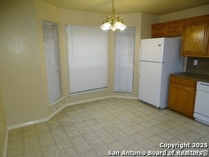 6046 Mountain Meadow in San Antonio, TX - Building Photo - Building Photo