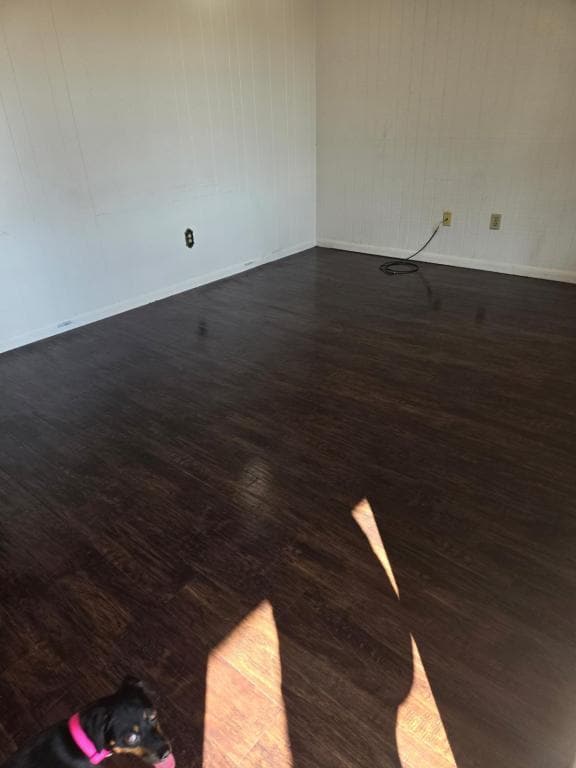 property at 1605 Saunders St