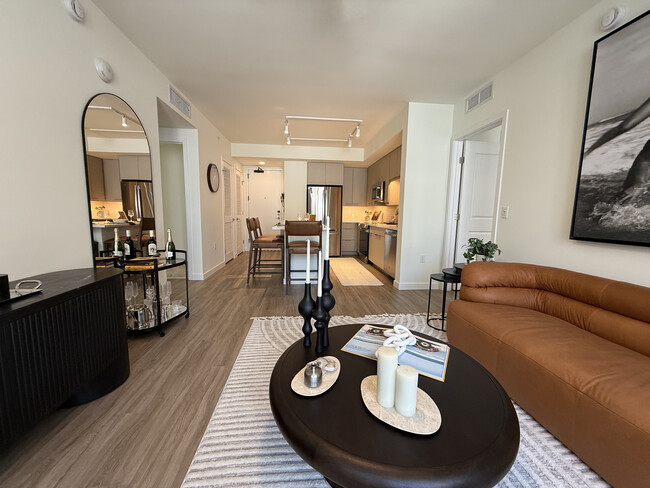 29 NW 28th St, Unit C1