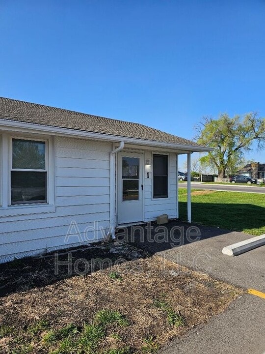 1015 N Scott Ave in Belton, MO - Building Photo