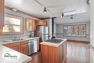 2078 Dorothy Ave in White Bear Lake, MN - Foto de edificio - Building Photo