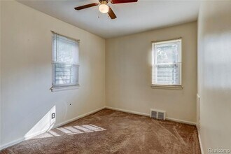 12034 Chatham in Detroit, MI - Foto de edificio - Building Photo